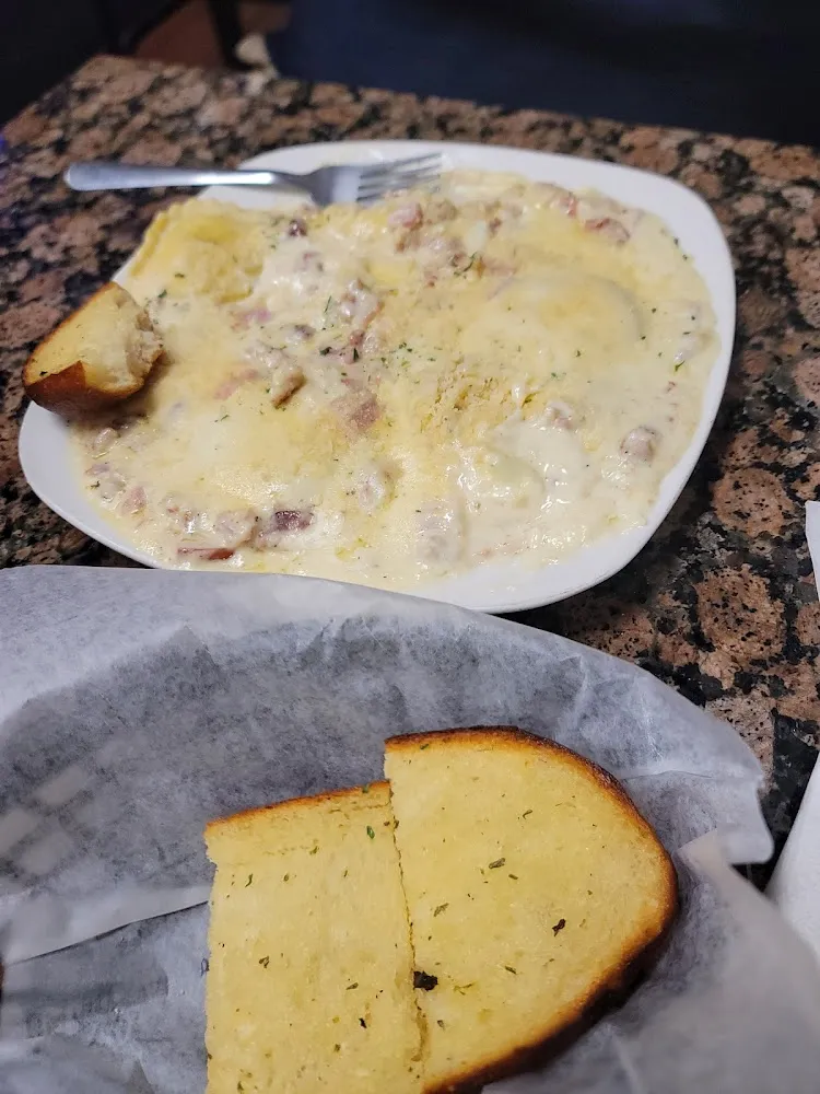 Cheese Ravioli with Alfredo Sauce